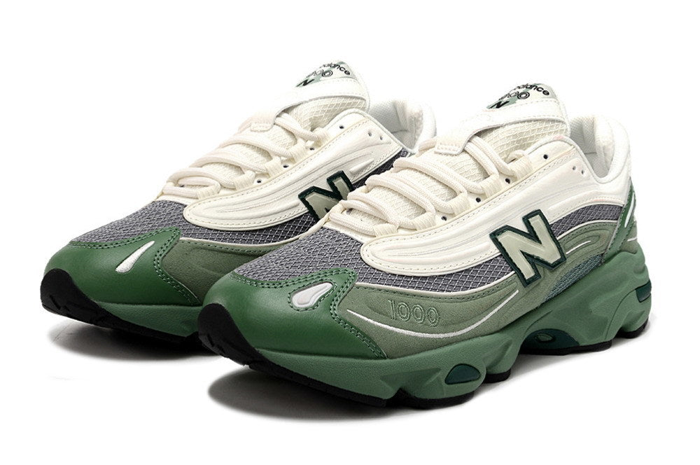 New Balance 1000 Silver & Black Sneakers